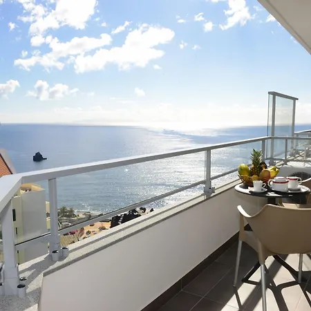 Duas Torres Aparthotel Funchal (Madeira)