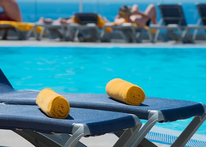 Aparthotel Duas Torres 4*