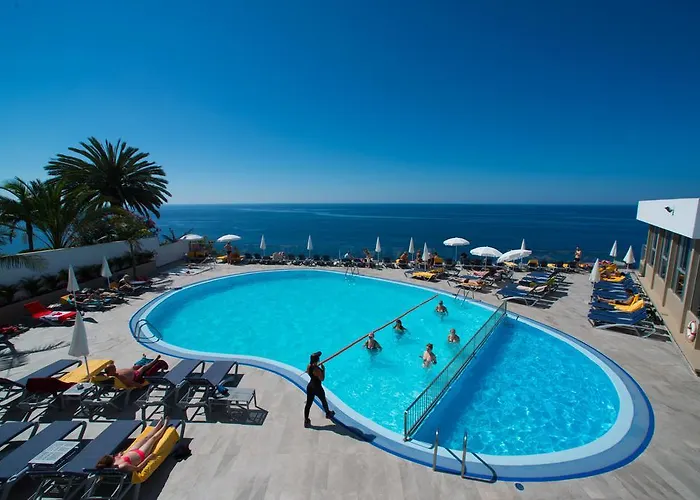 Aparthotel Duas Torres 4*