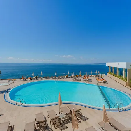 Duas Torres Hotel apartamentowy 4*