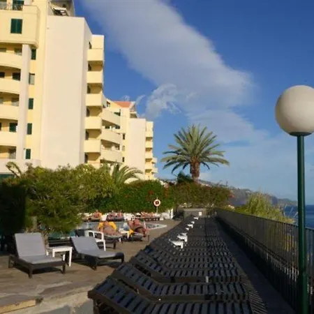 Hotel apartamentowy Duas Torres