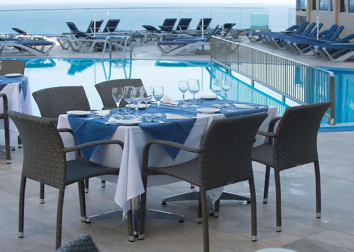 Aparthotel Duas Torres 4*