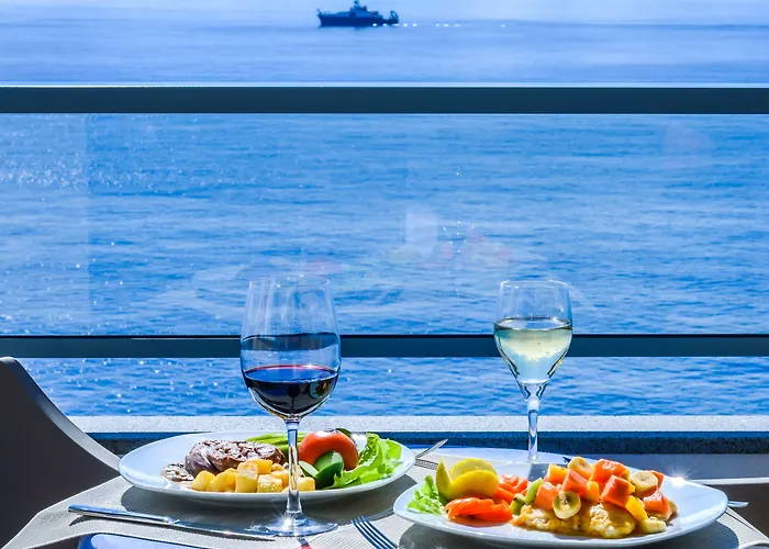 Duas Torres Aparthotel