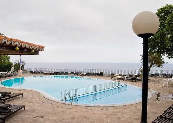 Aparthotel Duas Torres Funchal (Madeira)